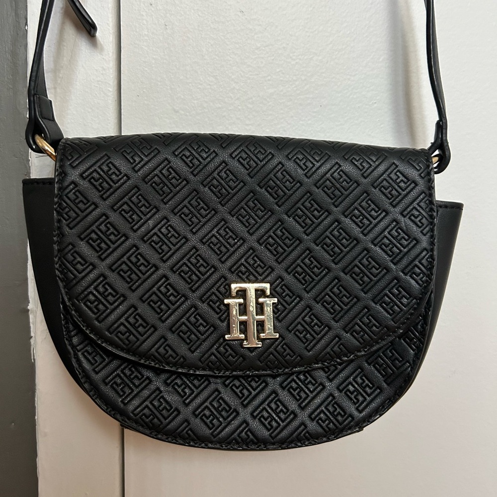 Tommy Hilfiger Crossbody Bag
